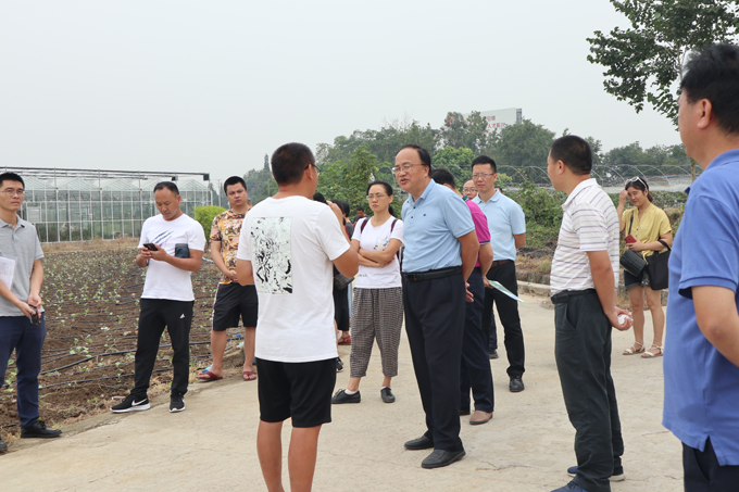 8月30日农业农村部领导带领四川各局参观